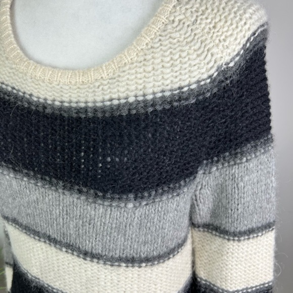 Alice + Olivia Sweater womens size small winter wool blend colorblock - Picture 3 of 10